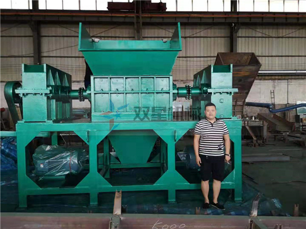 金屬撕碎機(jī)可以用來(lái)干什么？金屬撕碎機(jī)零部件都有哪些？