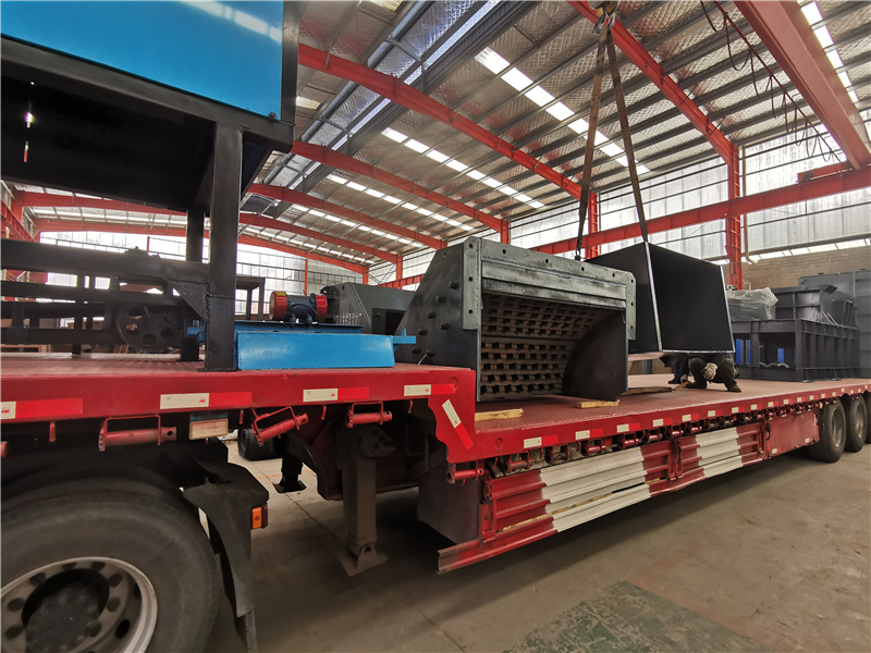 1600型<a href='http://www.uwwzj.cn/psxl/1279.html' target='_blank'><span>廢鋁破碎</span></a>機發(fā)貨
